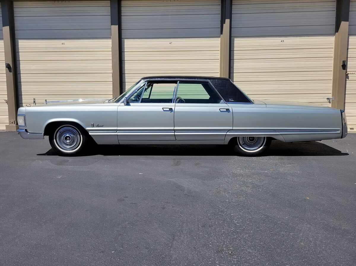 1967 Chrysler Imperial - photo 6
