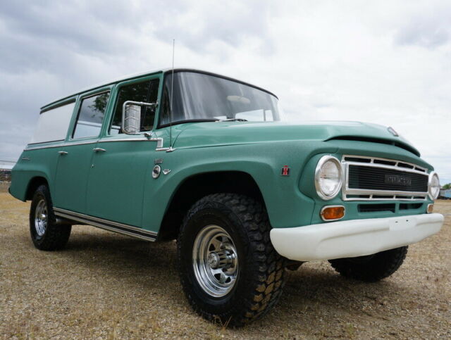 1967 International Harvester Travelall TravelAll Deluxe Model - photo 2