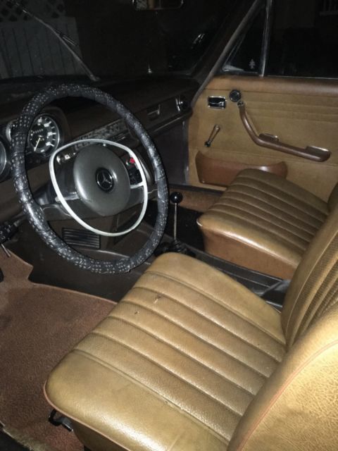 1968 Mercedes-Benz 200-Series - photo 4