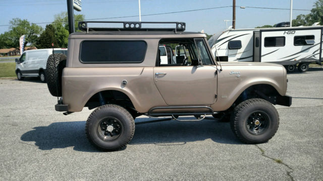 RARE 1969 Scout 800A Ground Up Restoration 345ci less than 1,000 miles on OD! 1969 International Harvester Scout 800A
