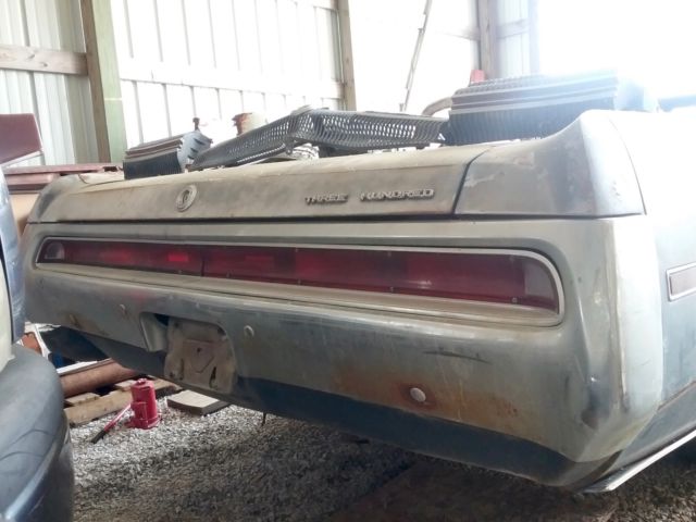 1970 Chrysler 300 Series - photo 2