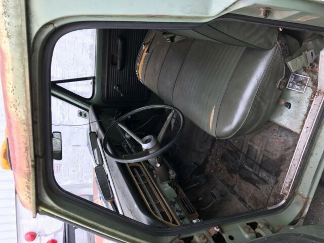 1970 Ford F-350 - photo 2