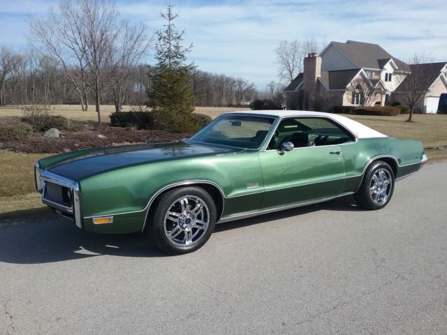 1970 Oldsmobile Toronado - photo 2