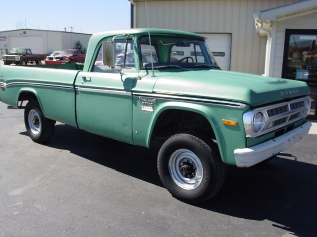 1971 Dodge Power Wagon