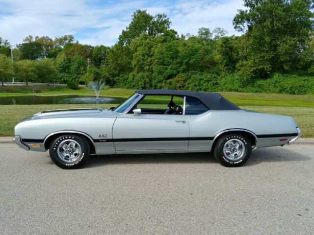 1971 Oldsmobile 442 - photo 2