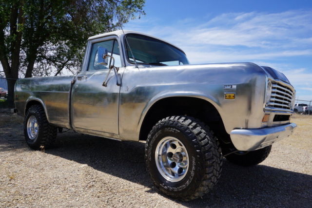 RARE 1974 International 100, Short bed, 4x4, Low Mileage, Polished Metal 1974 International Harvester 100 100 1/2 Ton