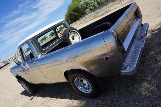 1974 International Harvester 100 100 1/2 Ton - photo 4