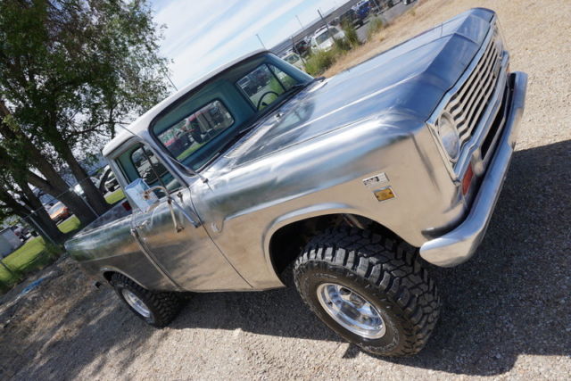 1974 International Harvester 100 100 1/2 Ton - photo 6