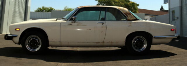 1975 Jaguar XJ6 COUPE - photo 2