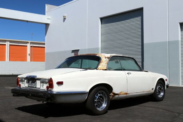 1975 Jaguar XJ6 COUPE - photo 6