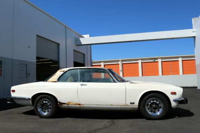 1975 Jaguar XJ6 COUPE - photo 7
