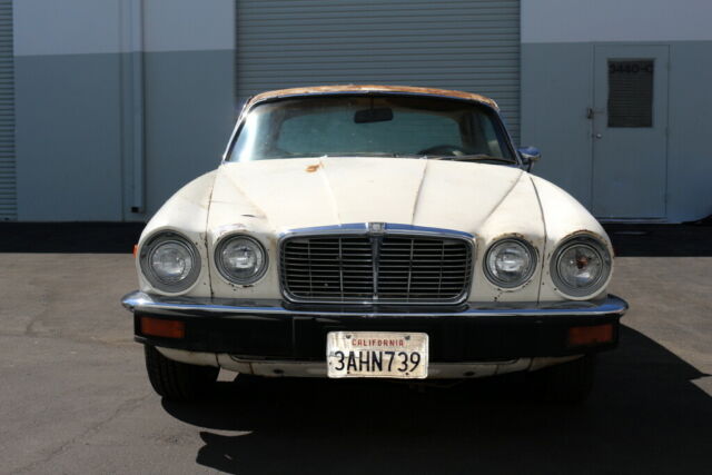 1975 Jaguar XJ6 COUPE - photo 9