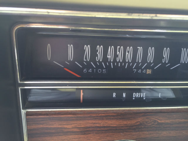 1976 Cadillac Eldorado Sunroof Coupe - photo 10