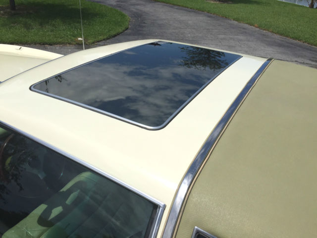 1976 Cadillac Eldorado Sunroof Coupe - photo 8