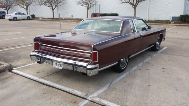 1977 Lincoln Continental - photo 4