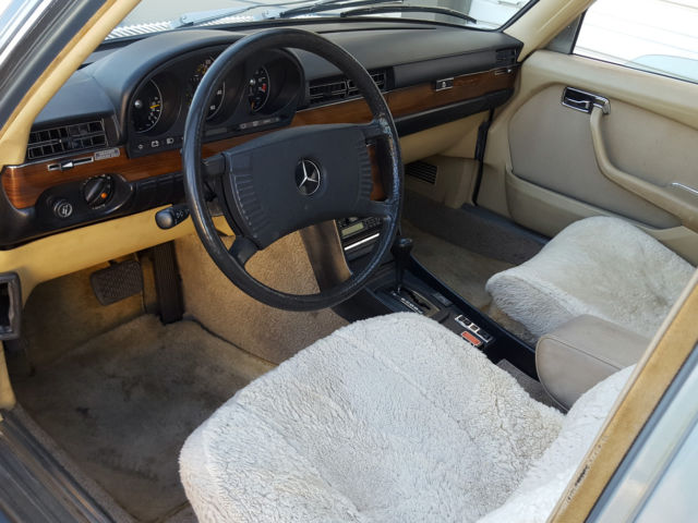 1977 Mercedes-Benz 200-Series 280SE - photo 12