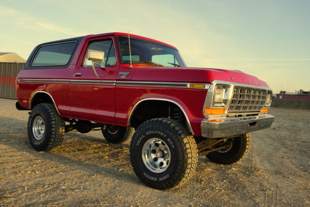 RARE 1979 Ford Bronco Ranger XLT, Candy Apple Pearl, 4 speed 351 V8, Factory A/C 1979 Ford Bronco Ranger XLT