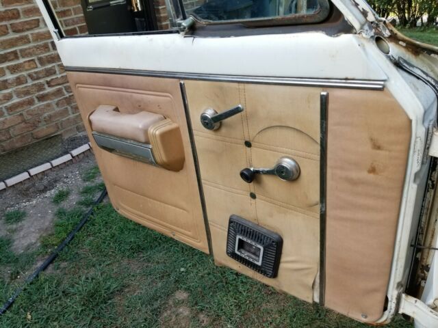 1979 Jeep Truck Golden Eagle - photo 10