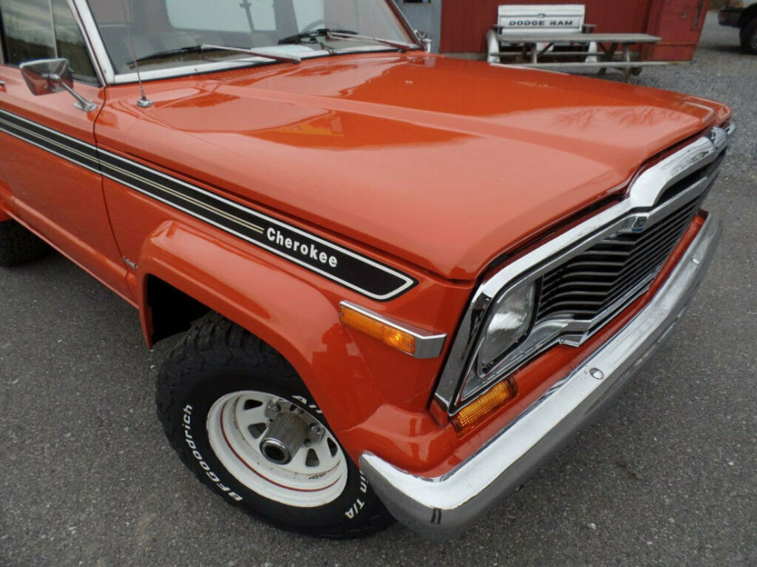 1979 Jeep Cherokee S Wide Trac 2-door - photo 2