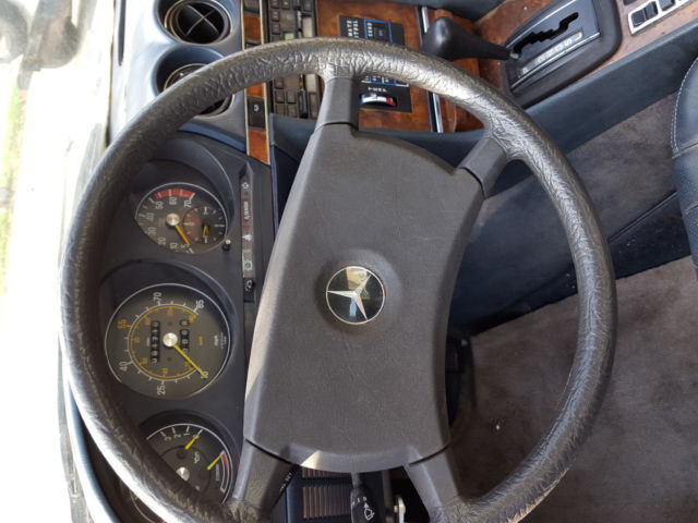 1981 Mercedes-Benz 300-Series - photo 5
