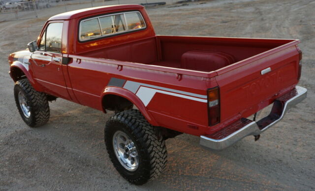 1981 Toyota Hilux Pickup SR5 - photo 10