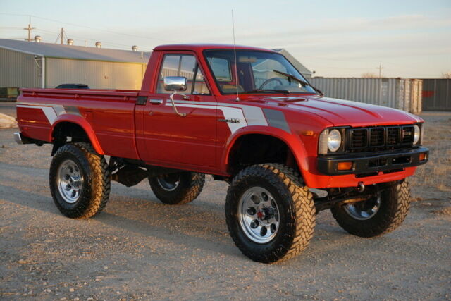 1981 Toyota Hilux Pickup SR5 - photo 2