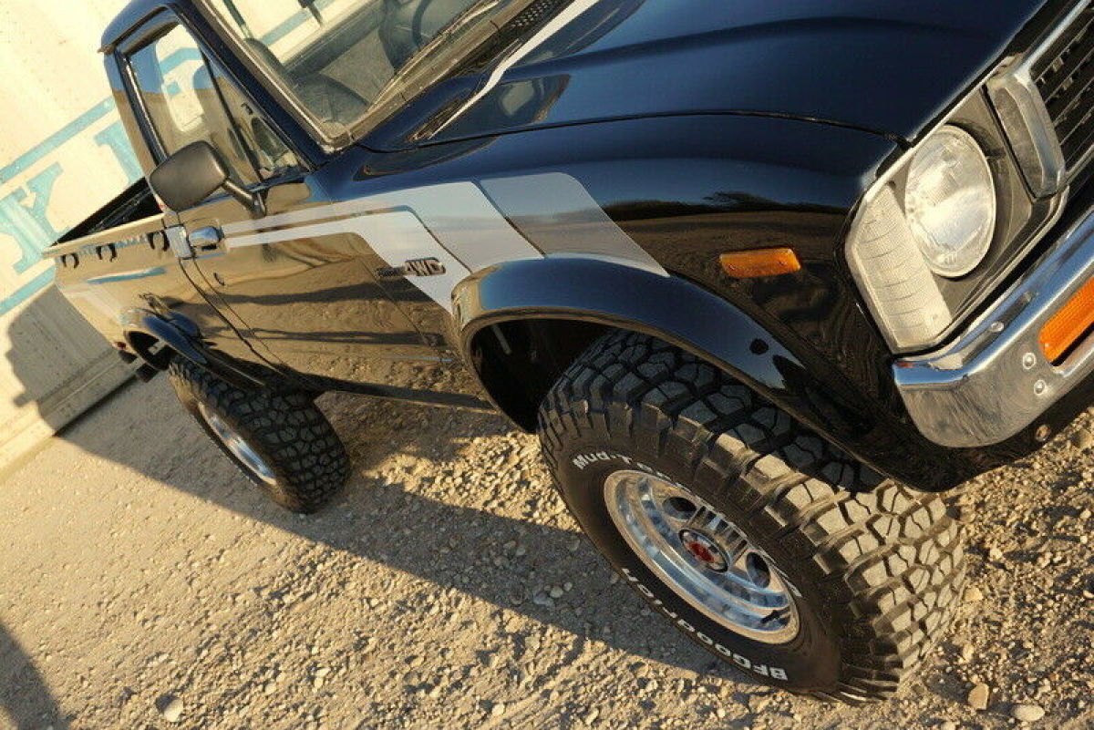 1981 Toyota Hilux Pickup - photo 13