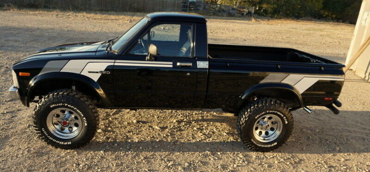1981 Toyota Hilux Pickup - photo 2