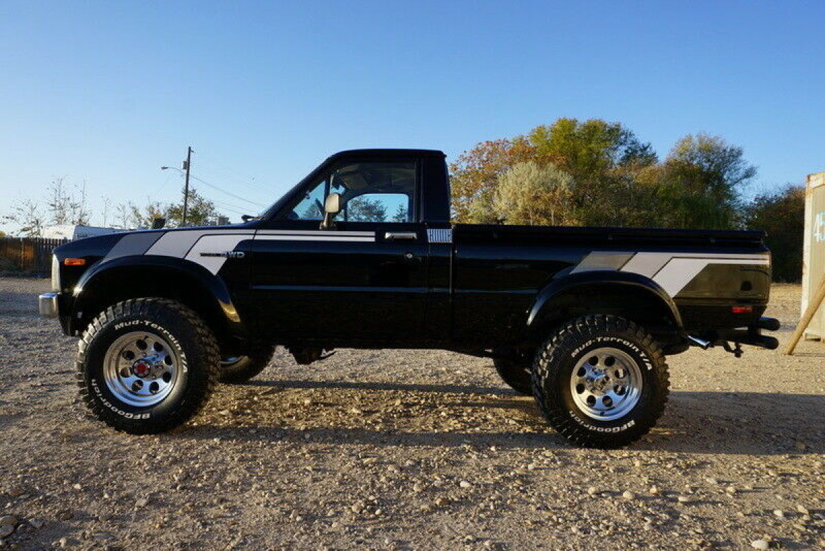 1981 Toyota Hilux Pickup - photo 3