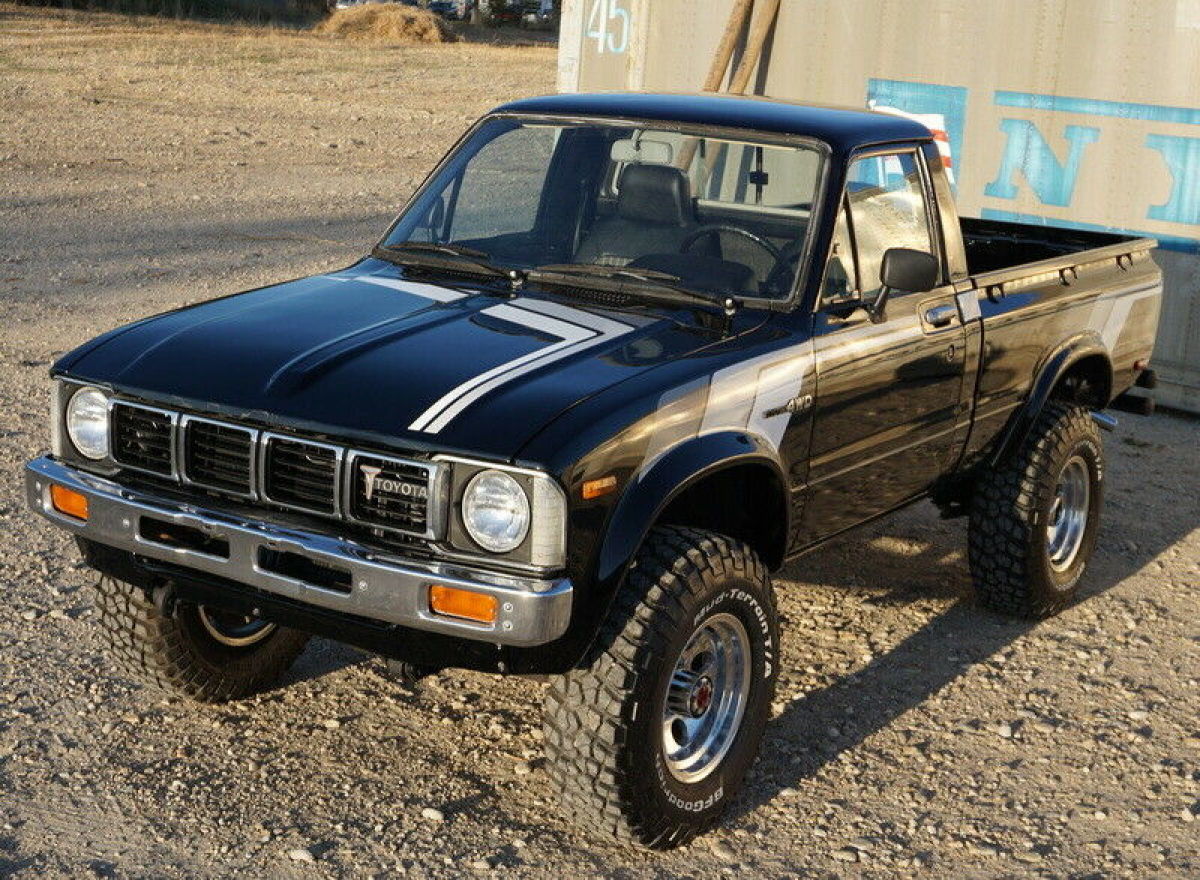 1981 Toyota Hilux Pickup - photo 4