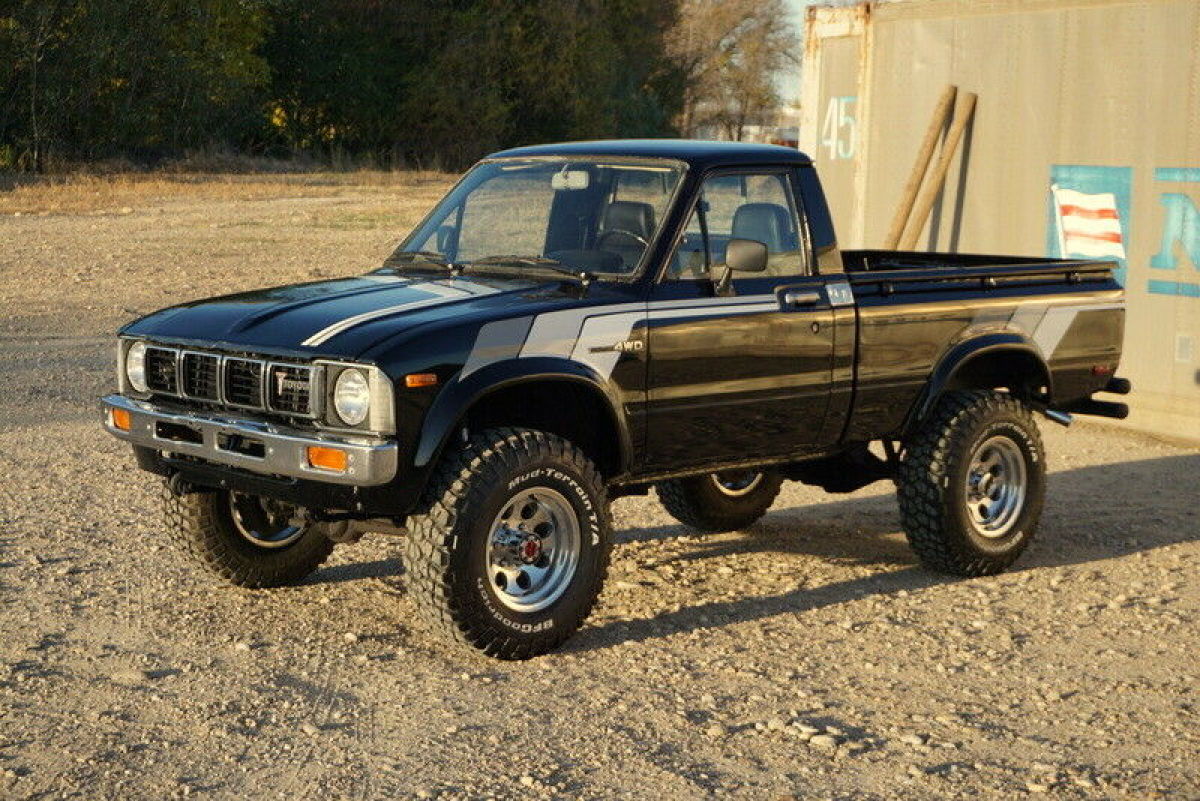 1981 Toyota Hilux Pickup - photo 5
