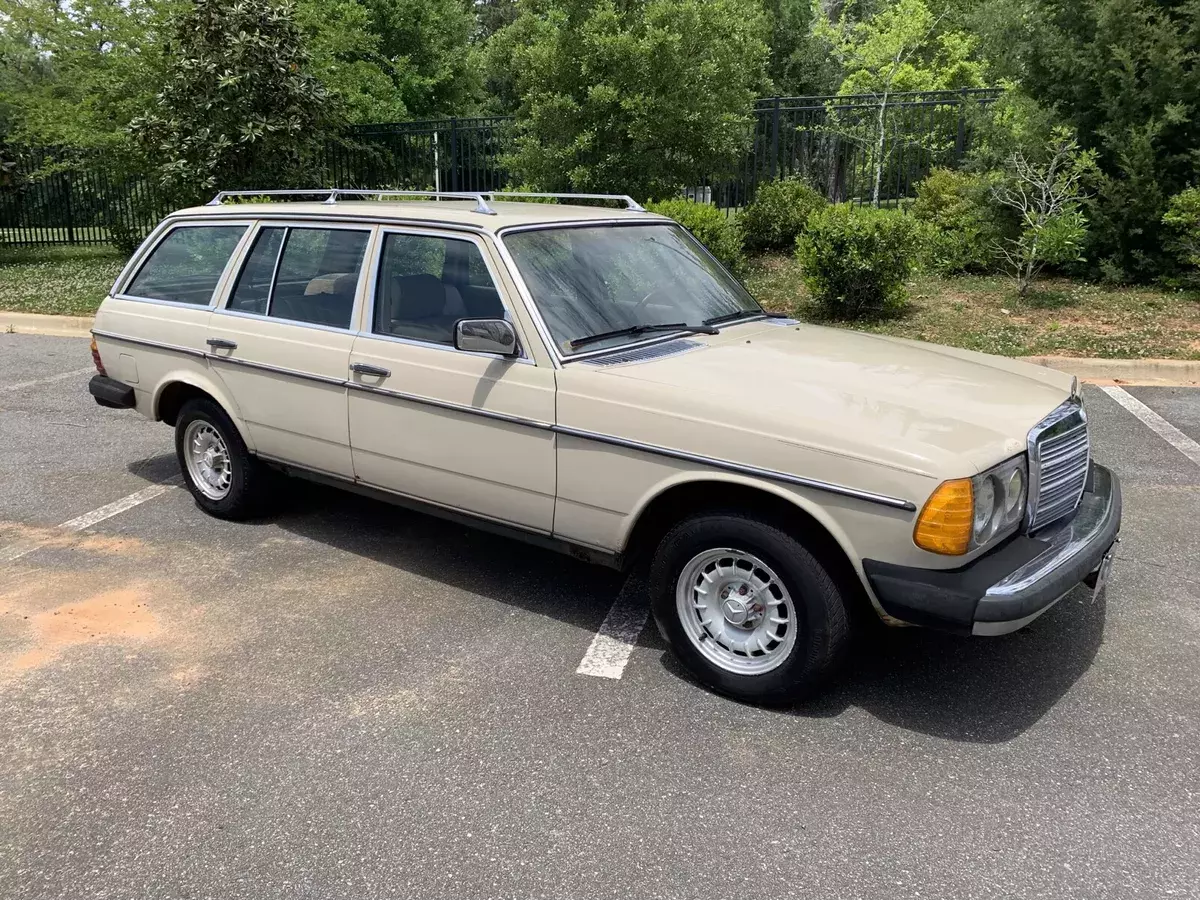 Rare 1982 Mercedes 300TD 300TDT Turbodiesel Diesel Wagon Estate W123*NO RESERVE* 1982 Mercedes-Benz 300-Series TDT