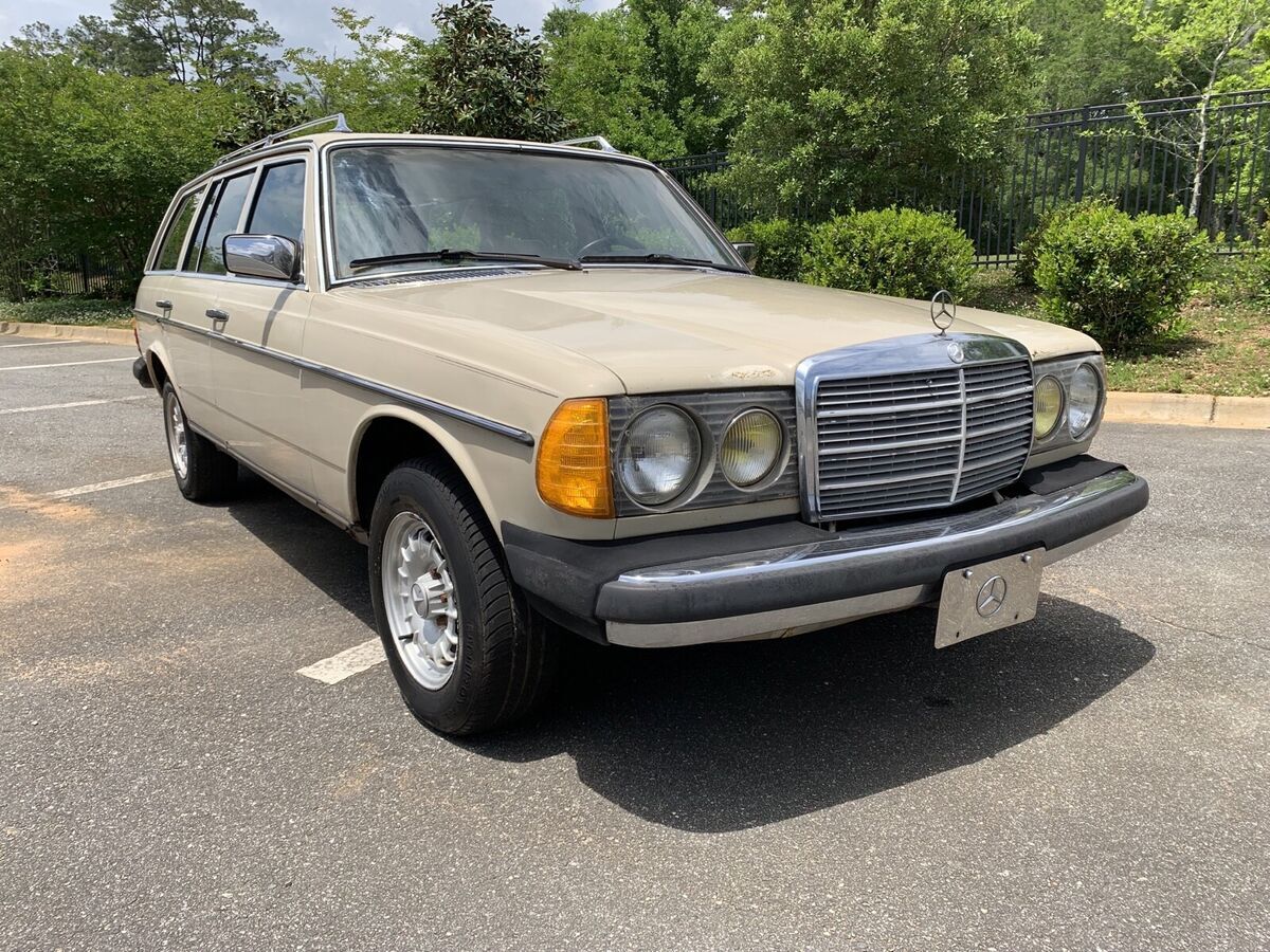 1982 Mercedes-Benz 300-Series TDT - photo 3