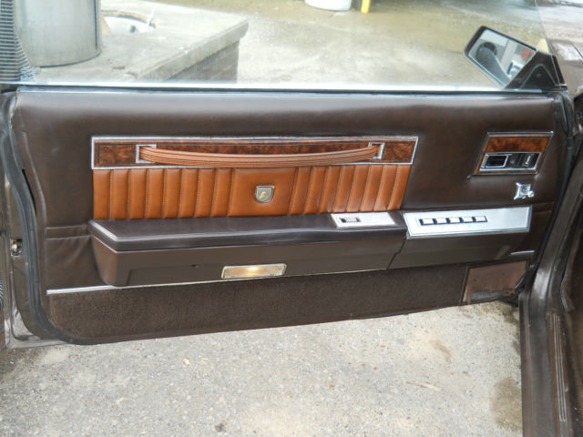 1984 Chrysler LeBaron Town & Country Mark Cross Edition - photo 13