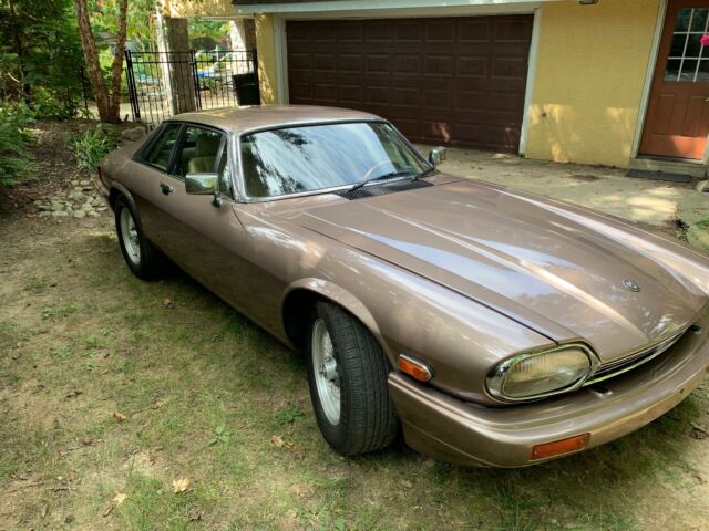 1984 Jaguar XJS Coupe - photo 4