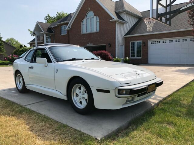 1985 Porsche 944 NA - photo 2