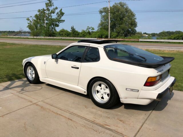 1985 Porsche 944 NA - photo 3