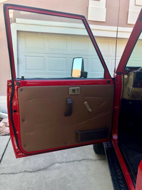 1985 Toyota Land Cruiser fj70MR - photo 9