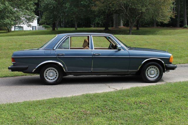 1985 Mercedes-Benz 300-Series - photo 2