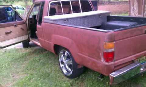 1985 Toyota Truck Extended Cab - photo 2