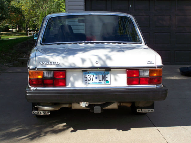 1985 Volvo 240 Factory Police Vehicle - photo 5
