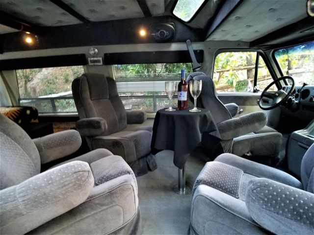 1986 Chevrolet G20 Van Conversion Van - photo 3