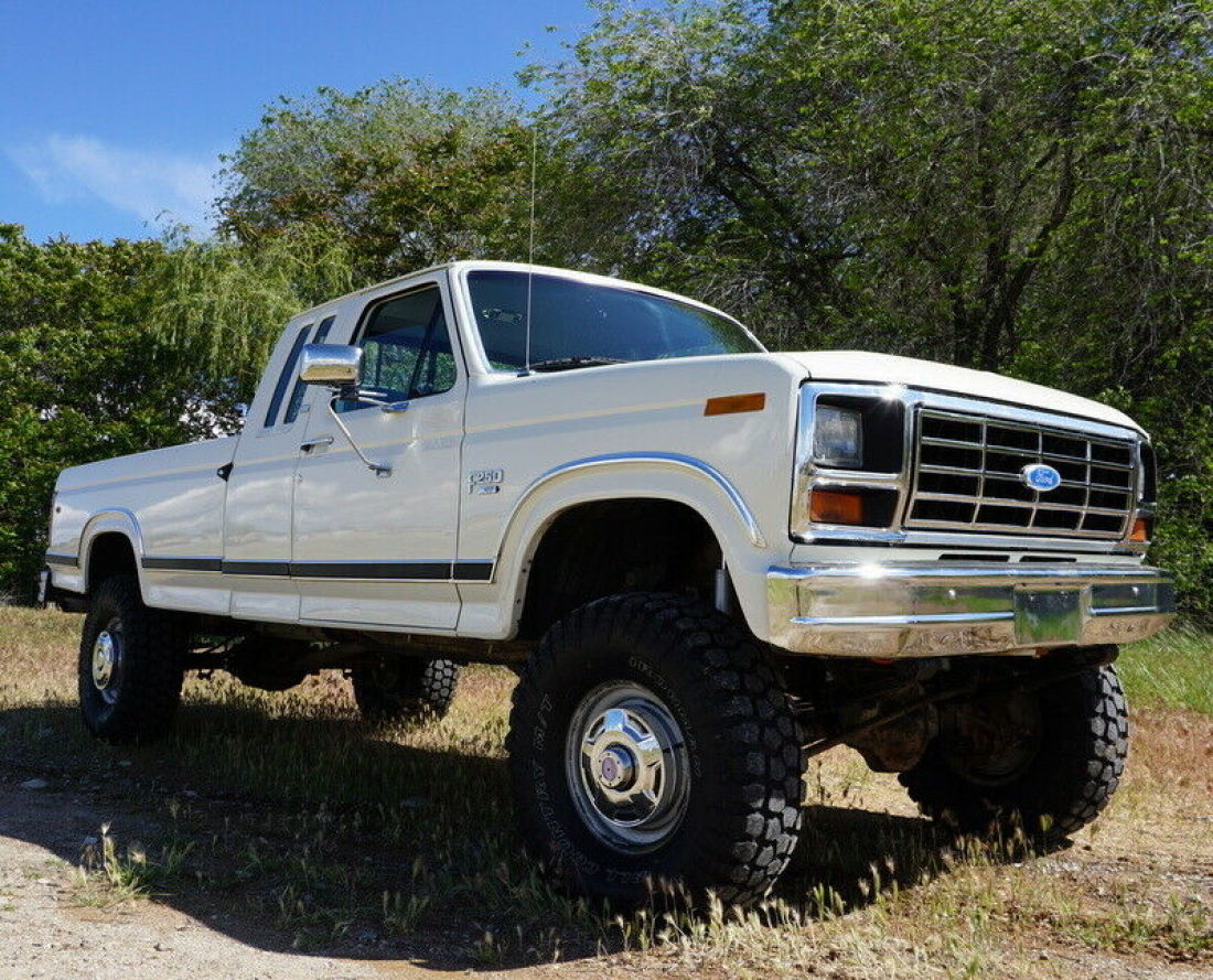 RARE 1986 Ford F250 XLT Lariat, 4x4, Low Mileage, Original, Bullnose 1986 Ford F-250 F250 XLT Lariat