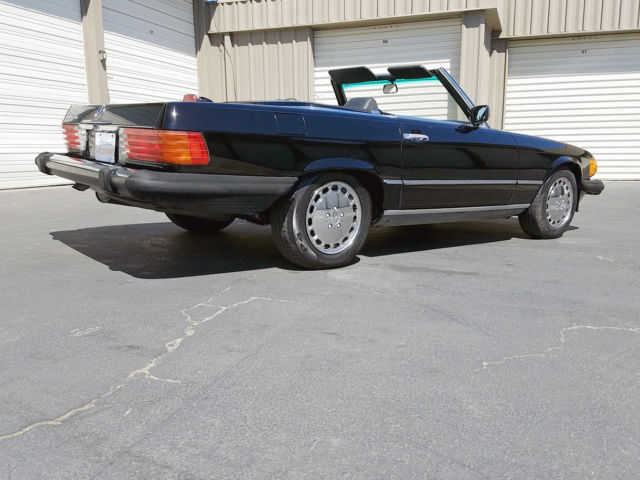 1986 Mercedes-Benz SL-Class 560SL - photo 2
