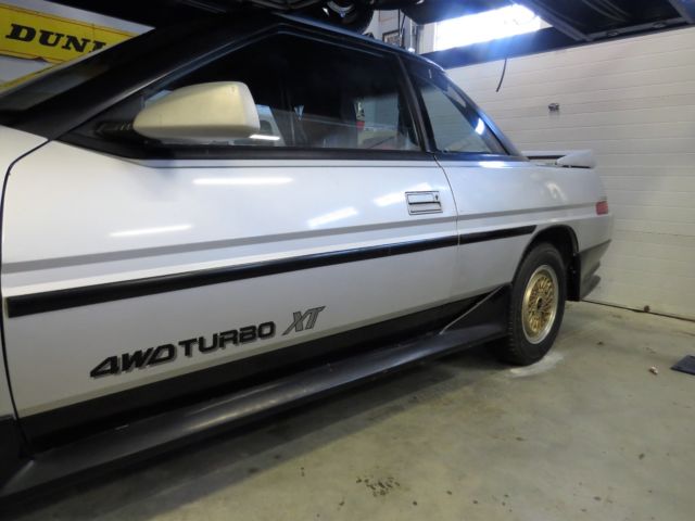 1986 Subaru XT AWD Turbo - photo 2