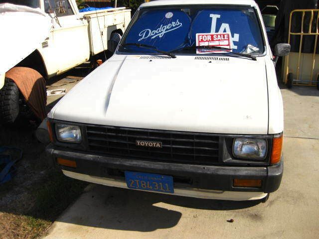 1986 Toyota Pickup - photo 2