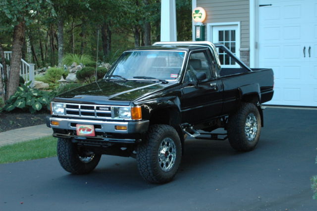Rare! 1986 TOYOTA 4X4 TURBO PICKUP TRUCK!!! 1986 Toyota Hilux