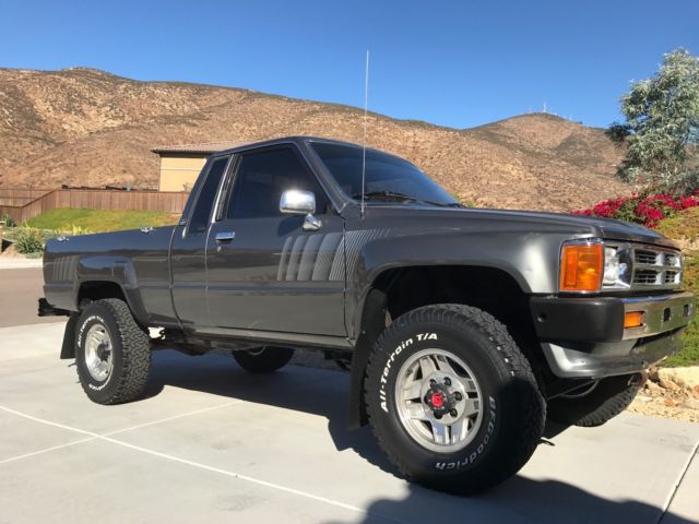 Rare 1987 Toyota 4x4 4WD Pickup Truck Extra Cab SR5 EFI Turbo Only 73k Miles!!!! 1987 Toyota Pickup SR5 Turbo