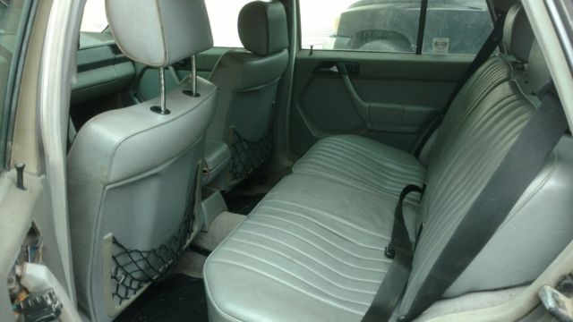 1987 Mercedes-Benz 300-Series - photo 2