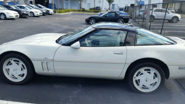 1988 Chevrolet Corvette - photo 3